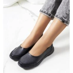 Ballerines En Cuir Noir Mirjam Le Noir