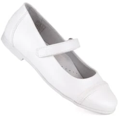 Ballerines Filles Pour Communion Avec Velcro Blanc Kornecki 6492 Blanche