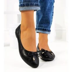 Ballerines Noires à Motif Ajouré Negrete Le Noir