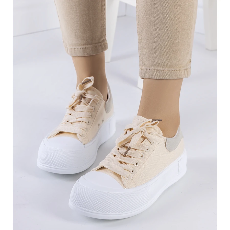 Baskets Beiges Sur La Plateforme Kilkenny