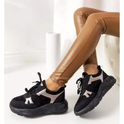 Baskets Noires Aux Accents Dorés Davis Le Noir D'or