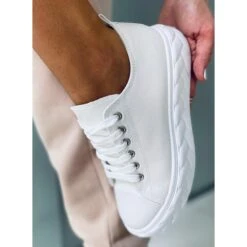 BM Baskets Femme Agila Blanc Blanche