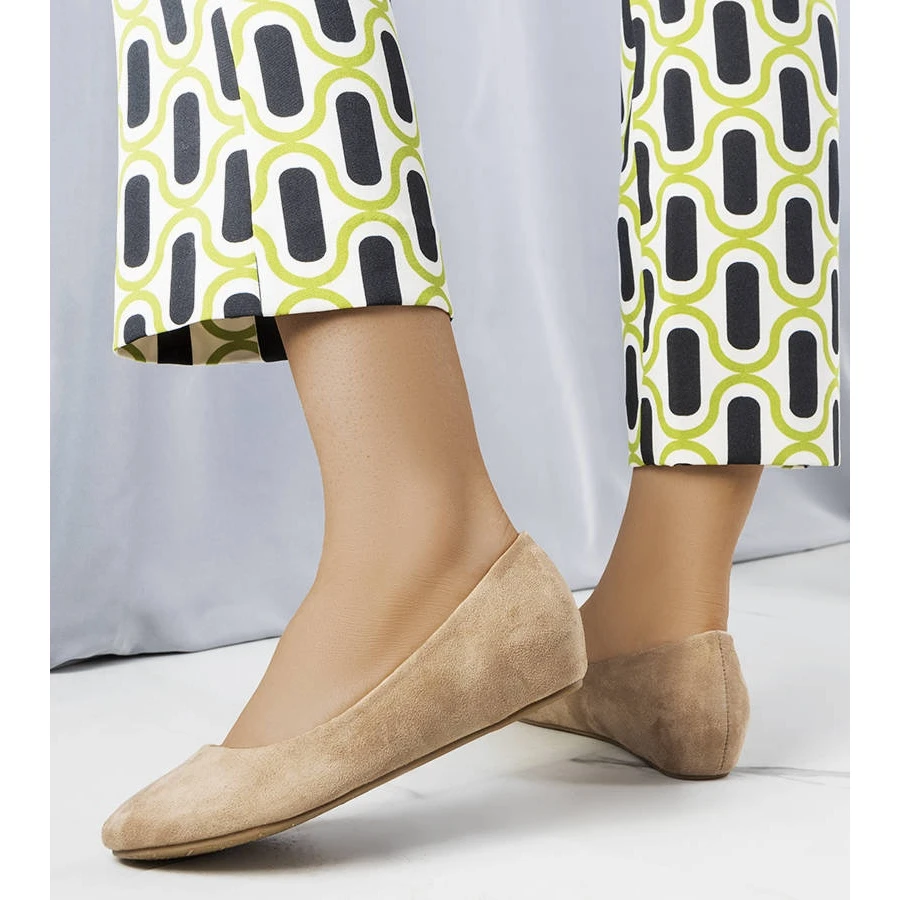 BM Chaussures Plates Marron à Semelle Compensée Basse De Sylvia Brun – Image 2