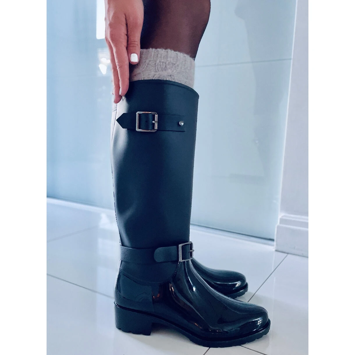 BM Galoches Noires Fendues Le Noir – Image 4