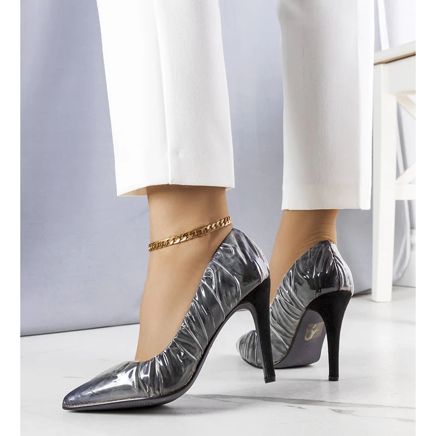 BM Talons Noirs Recouverts De Feuille Erika Le Noir – Image 2