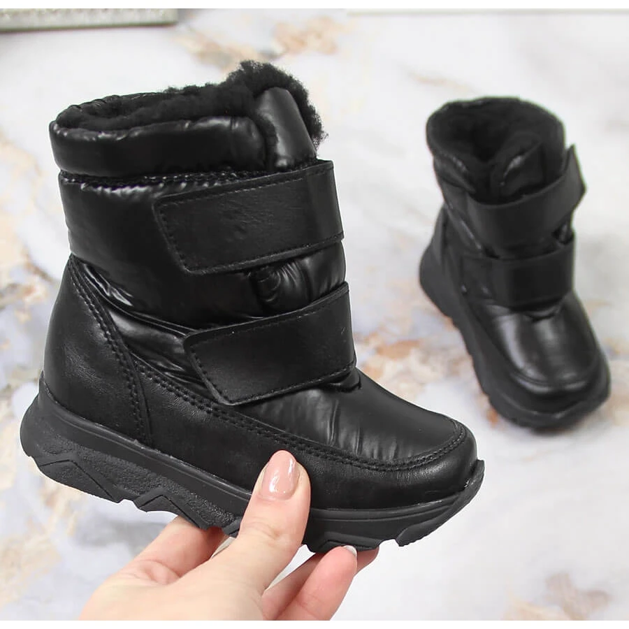 Bottes De Neige Imperméables Avec Une Membrane Noire Kornecki 6895 Le Noir