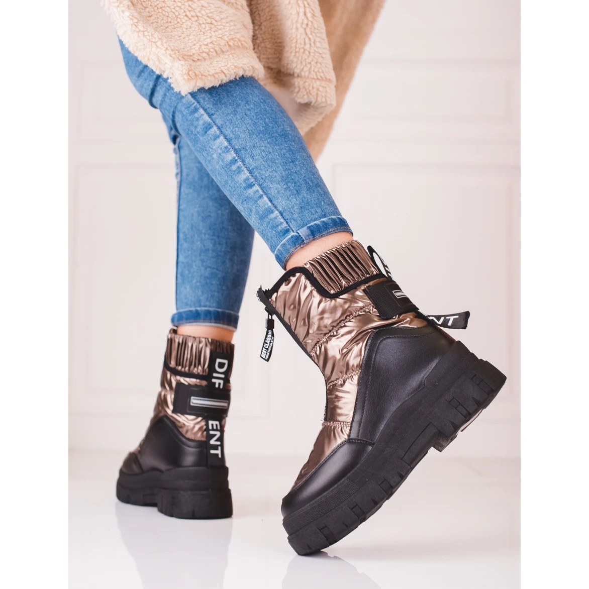 Bottes De Neige Pour Femmes Sur La Plateforme Vinceza D'or – Image 6