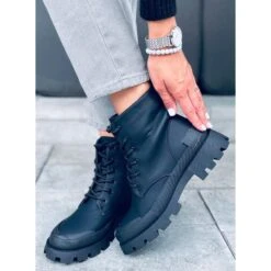 Bottes De Randonnée Arlen Noir Le Noir