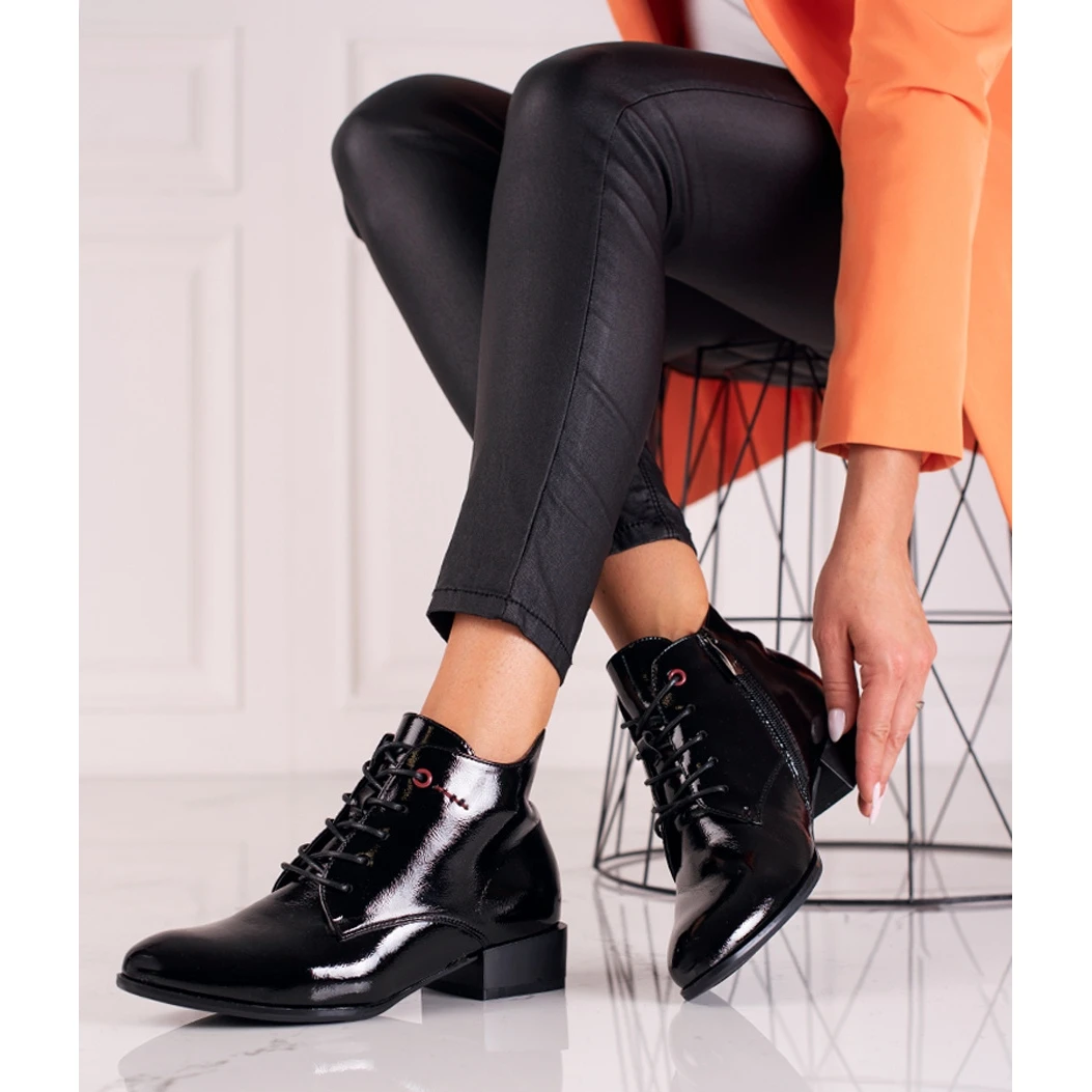 Bottines à Lacets Laquées Par W. Potocki Le Noir