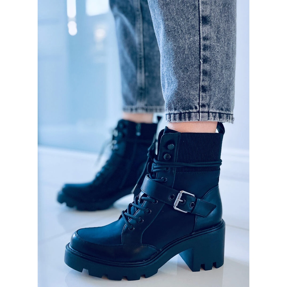 Bottines à Talons Hauts à Lacets Noires Brooks Le Noir