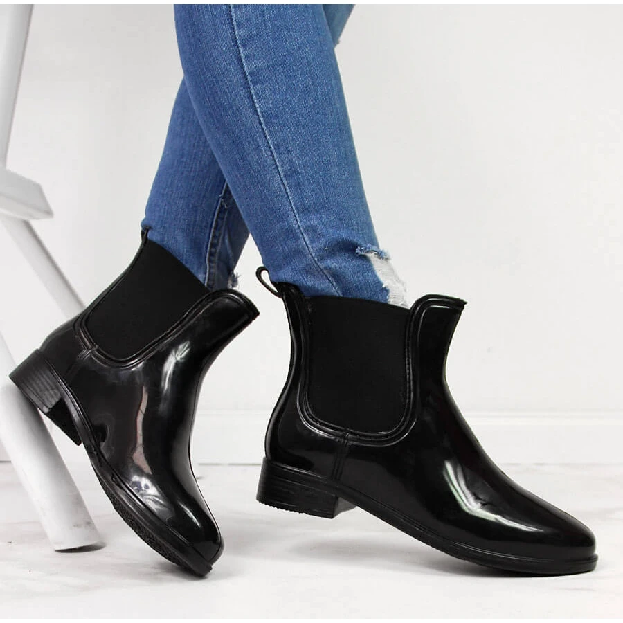 Bottines Jodhpur Laquées Noires Galoches Femme T.Sokolski Le Noir