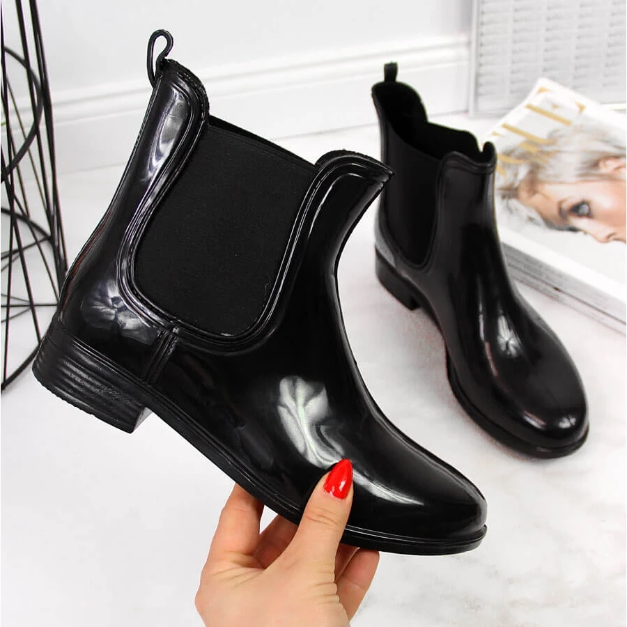 Bottines Jodhpur Laquées Noires Galoches Femme T.Sokolski Le Noir – Image 2