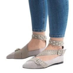 Chaussures à Enfiler Grises Avec Clous B12-8 Rose