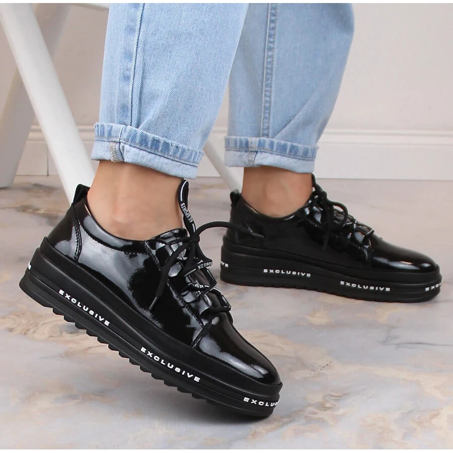 Chaussures Compensées Confortables En Cuir Laqué Noir S.Barski LR29592 Le Noir – Image 2