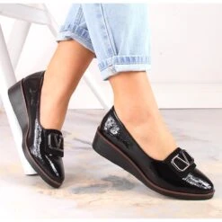 Chaussures Compensées Laquées Noires Femme Jezzi RMR2265-3 Le Noir