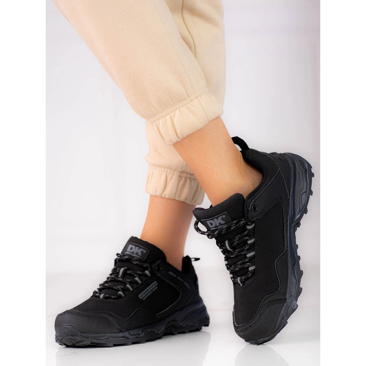 Chaussures De Trekking Femme DK Waterproof Noires Le Noir – Image 2