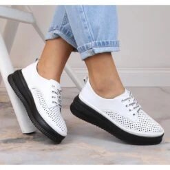 Chaussures Femme Confortables En Cuir Ajouré Blanc Artiker 52C1992 Blanche