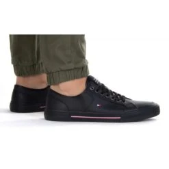 Chaussures Tommy Hilfiger Core Corporate Vulc M FM0FM04561YBS Le Noir