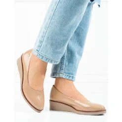 Escarpins Compensés Vinceza Beiges, Femmes