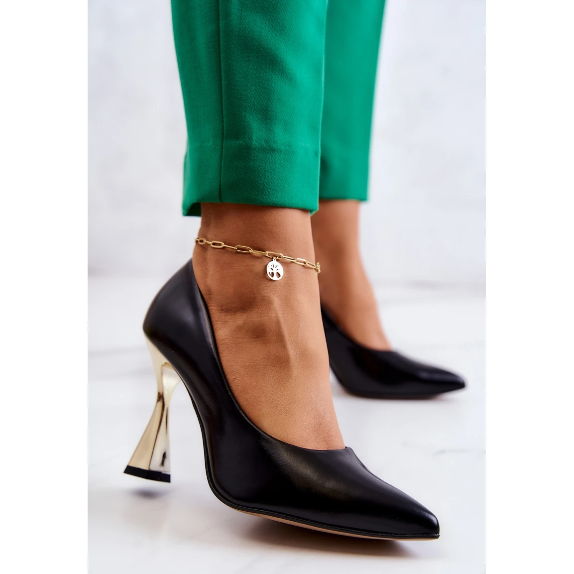 Escarpins En Cuir à La Mode Lewski Shoes 3083 Noir-Or Le Noir – Image 2