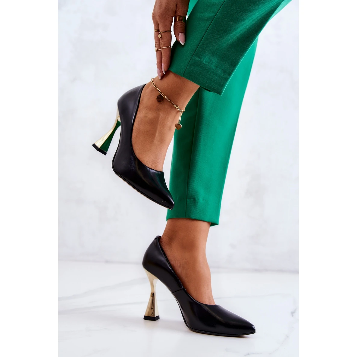 Escarpins En Cuir à La Mode Lewski Shoes 3083 Noir-Or Le Noir – Image 3