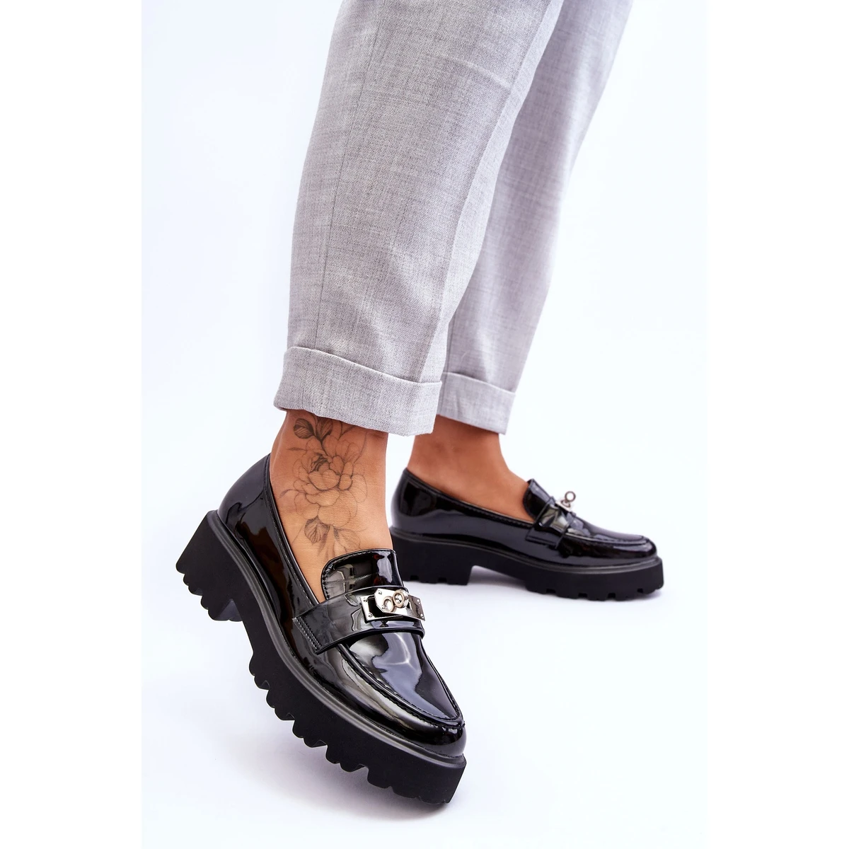 FJ1 Mocassins Laqués à Décor De Plateforme Gloire Noire Le Noir – Image 3