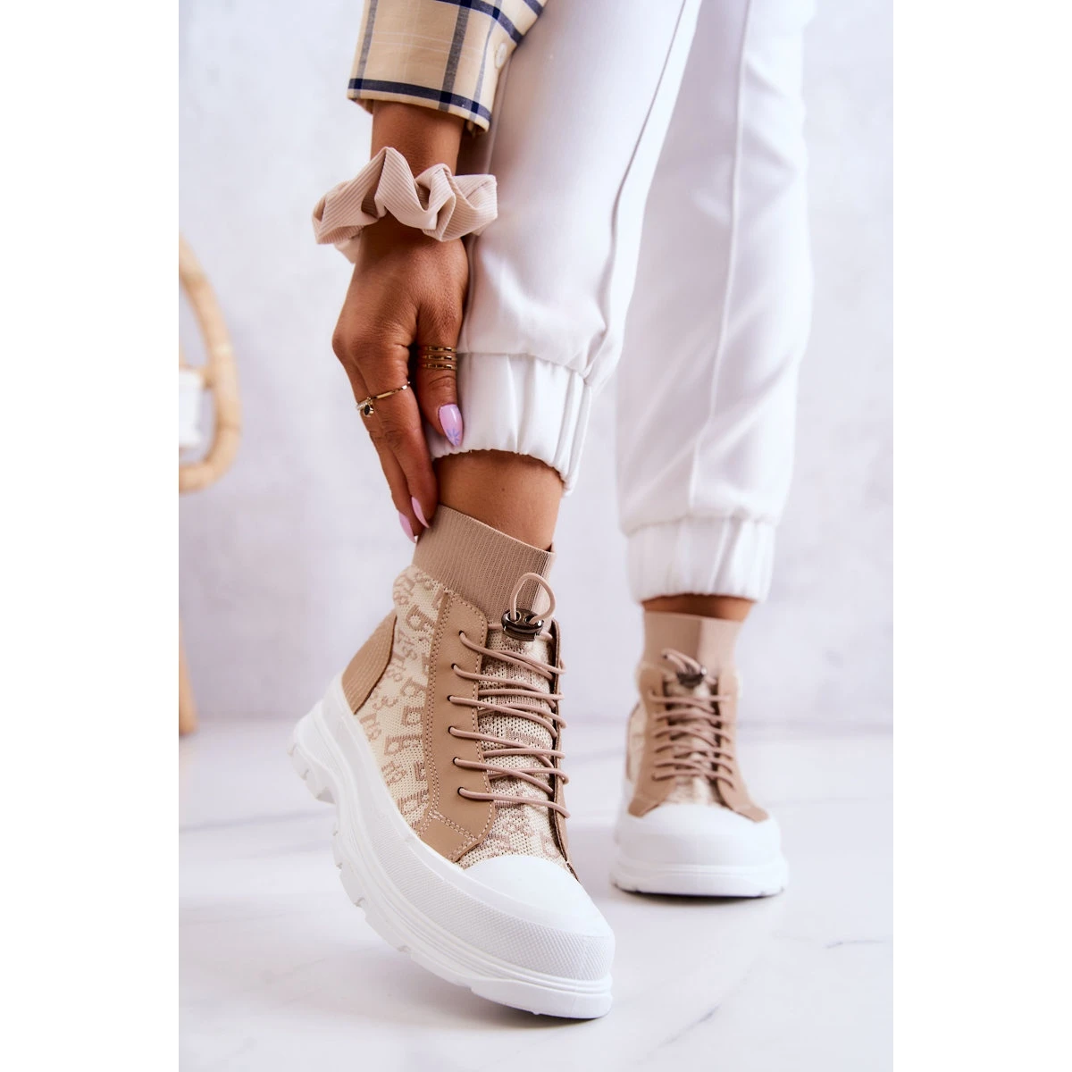 FW1 Baskets à La Mode High Sock Beige Collin