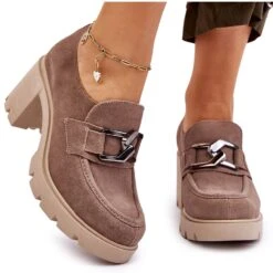 Lemar Brogues Élégantes Sur Talon Avec Décoration Beige Argent Foncé Harmell