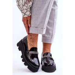 Mocassins à La Mode Sur La Plate-forme Avec Décoration Laura Messi 2600 Black Le Noir