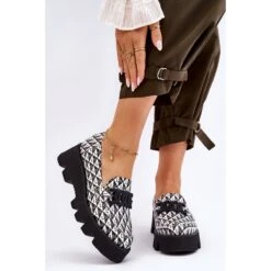 Mocassins Sur Une Plateforme Massive Laura Messi 2601 Noir Et Blanc Blanche Le Noir