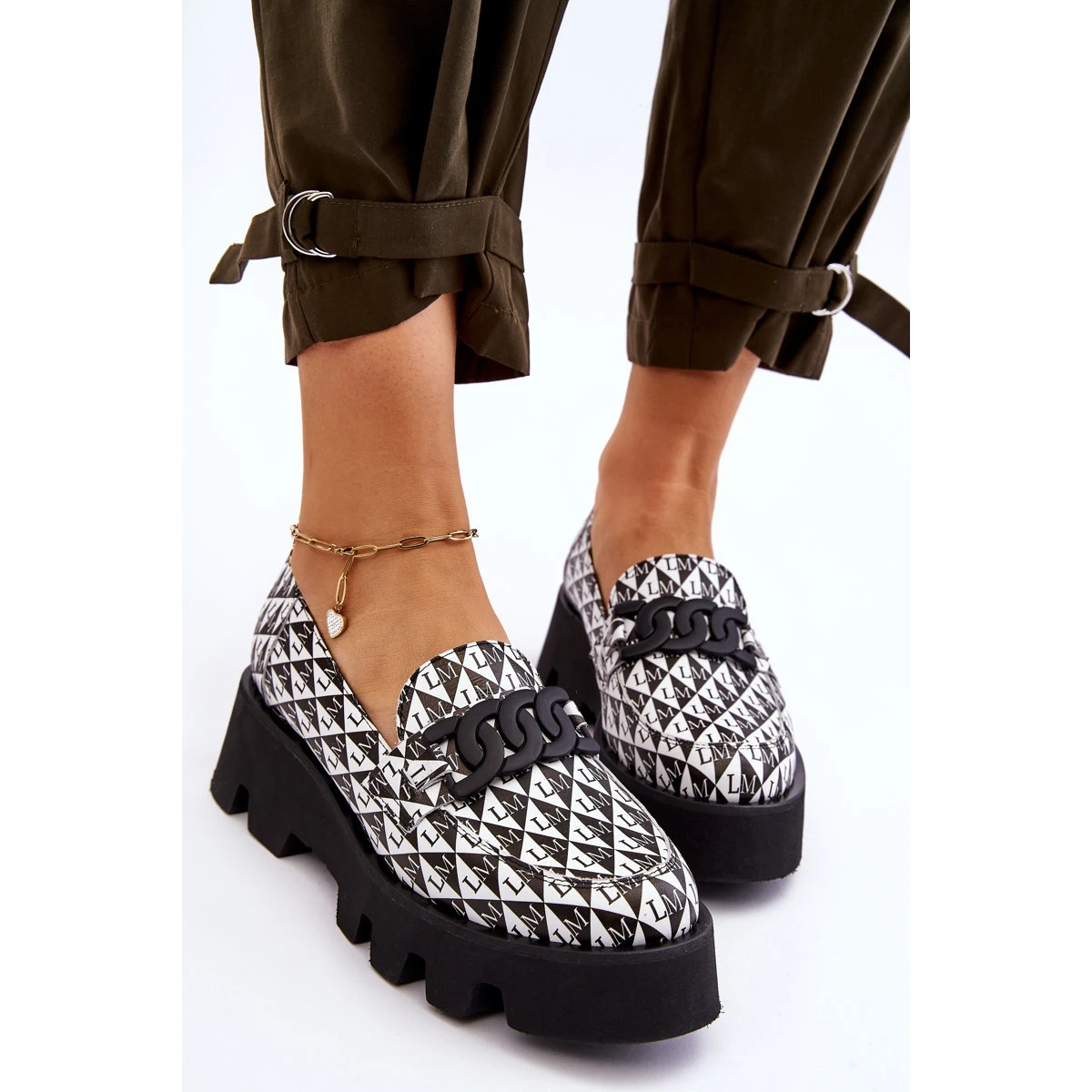 Mocassins Sur Une Plateforme Massive Laura Messi 2601 Noir Et Blanc Blanche Le Noir – Image 4