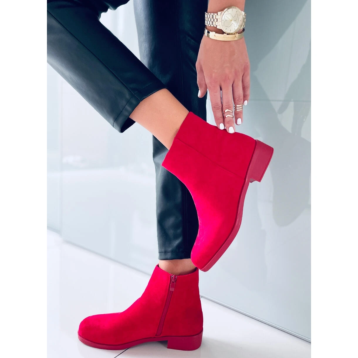 PA1 Bottines Chelsea Femme En Daim Verbe Rouge – Image 3