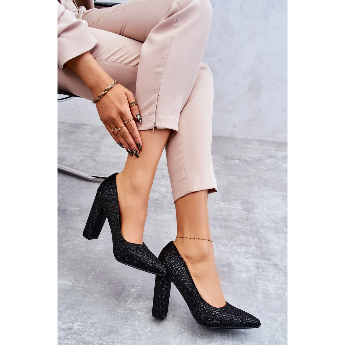 PA1 Escarpins Brillants Sur Un Talon Noir Elmira Le Noir – Image 7