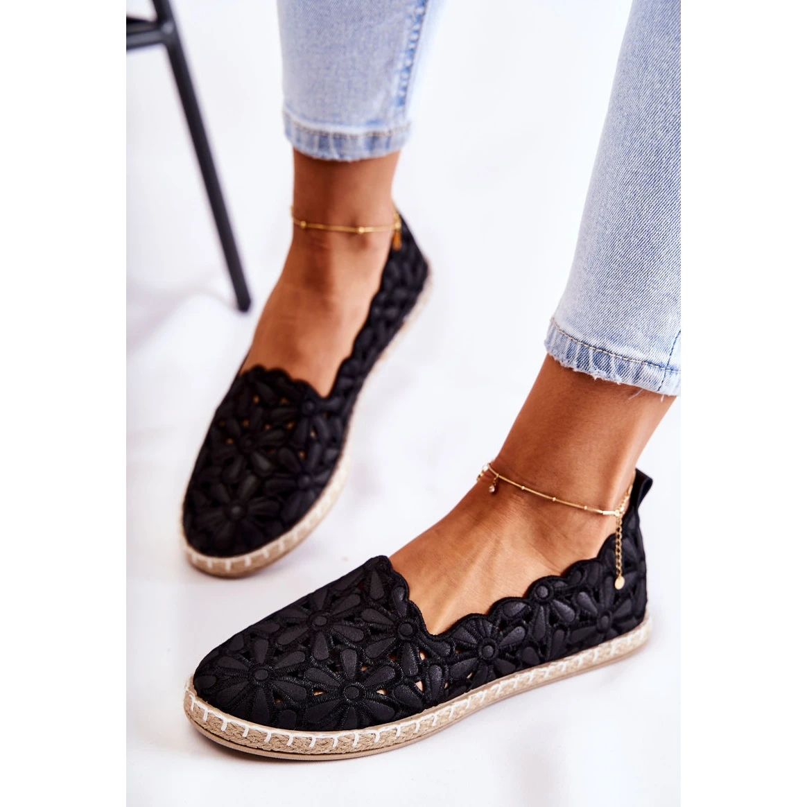 PE1 Ballerines à Enfiler Pour Femme Avec Fleurs De Venise Noires Le Noir – Image 3