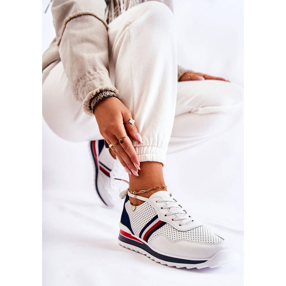 PE1 Chaussures De Sport Femme En Cuir Blanc Et Bleu Marine Jane Blanche – Image 4