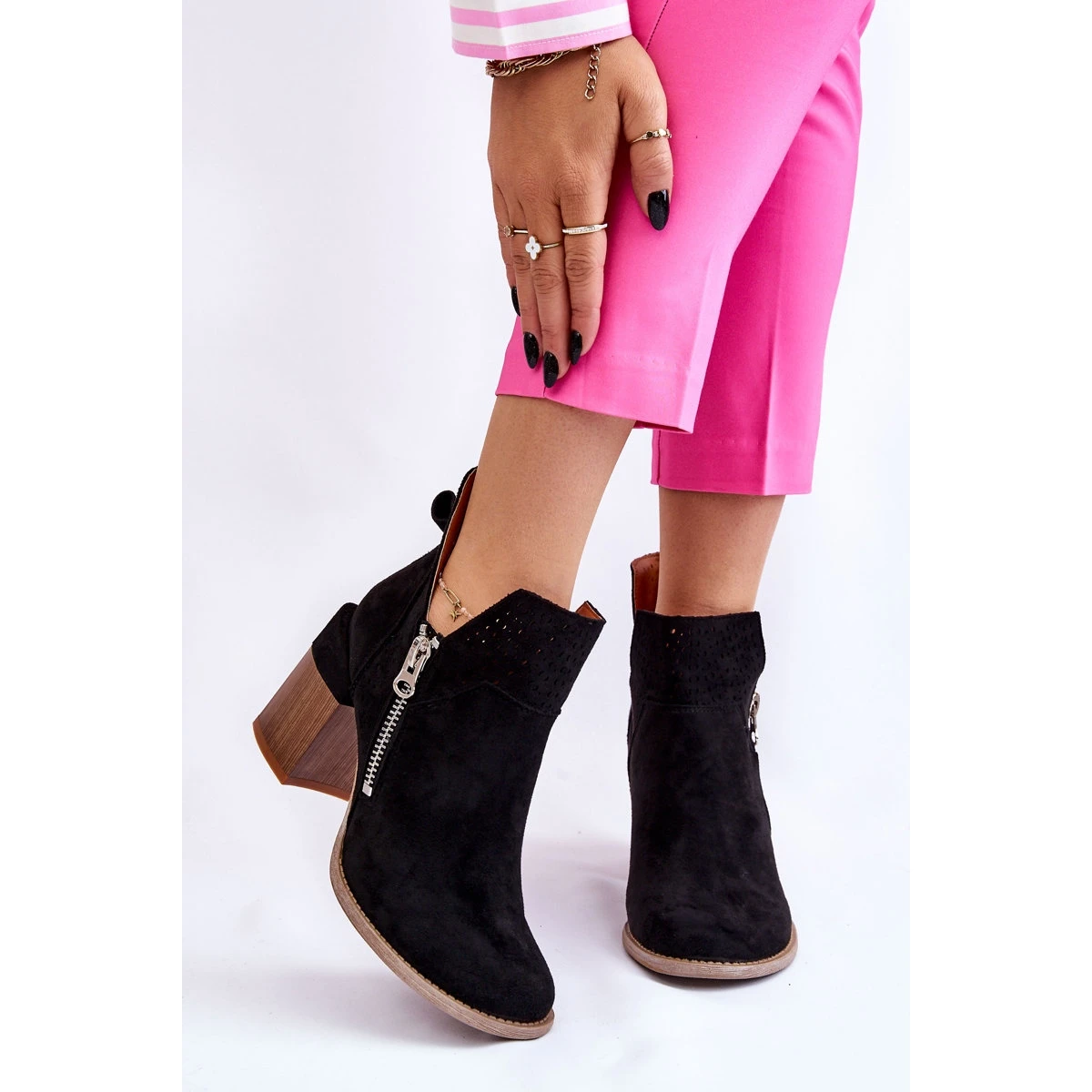 PM1 Bottes En Daim Sur Talons épais Camden Noir Le Noir – Image 3