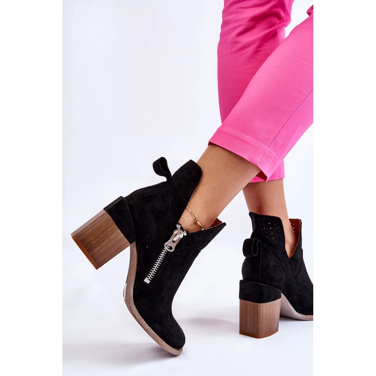 PM1 Bottes En Daim Sur Talons épais Camden Noir Le Noir – Image 8