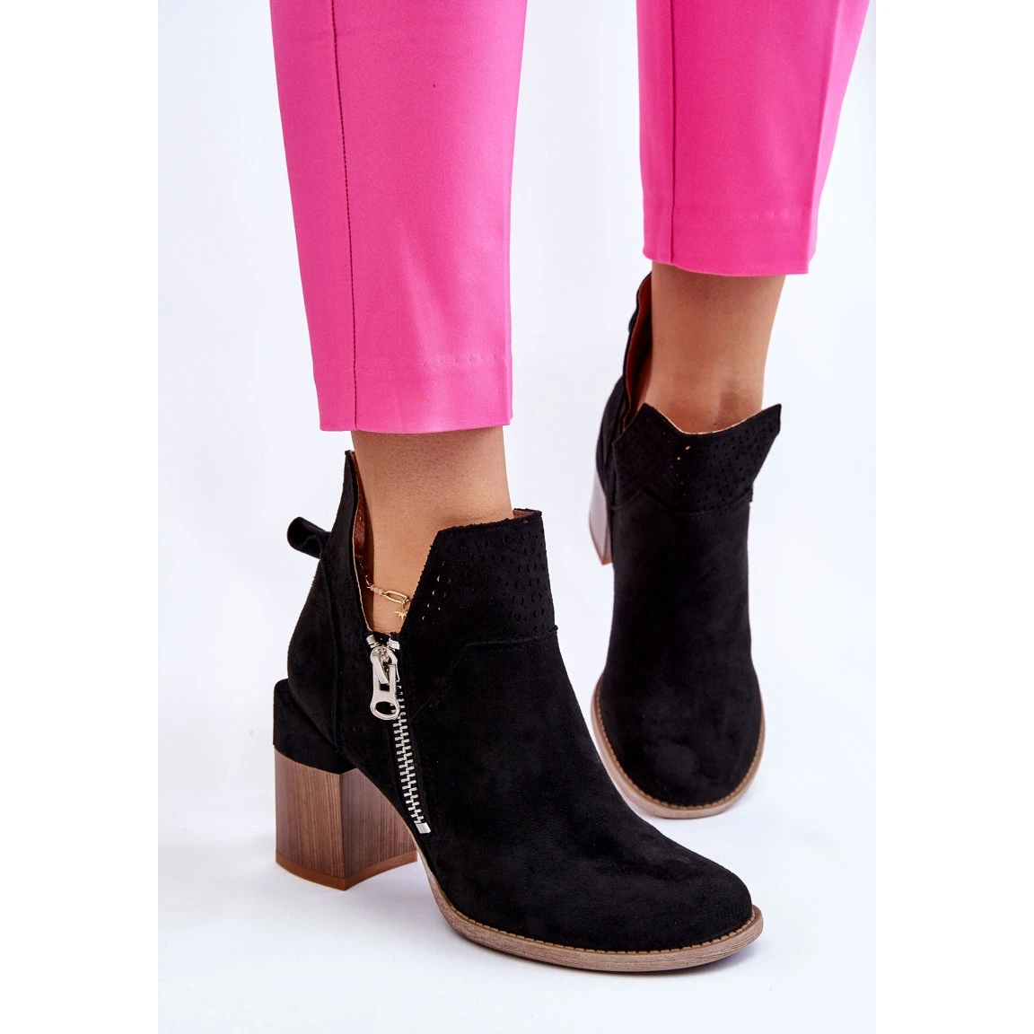 PM1 Bottes En Daim Sur Talons épais Camden Noir Le Noir – Image 9