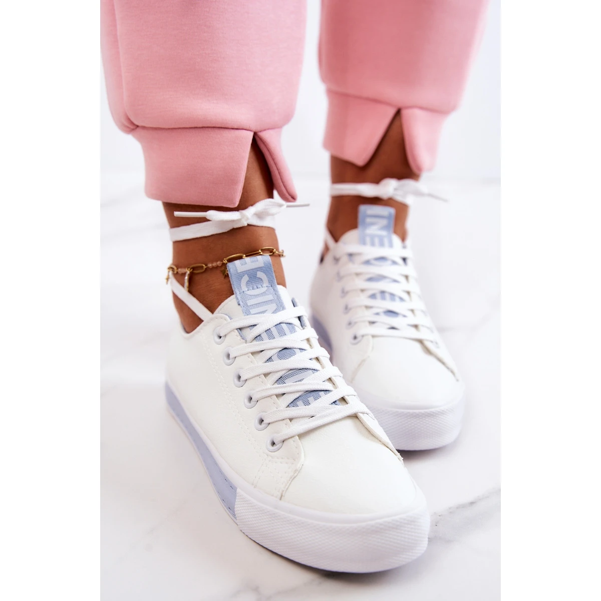 PS1 Baskets En Cuir Pour Femmes Blanches Et Bleues Mikayla – Image 5
