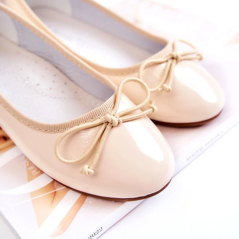 S.Barski Ballerines Enfant Laquées à Nœud Beige Cassie – Image 2