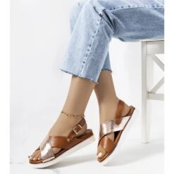 Sandales Marron Avec Empiècement Myrte Métallisé Brun D'or