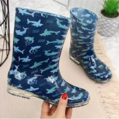 T.Sokolski Galoches Garçon Avec Requins Bleu Marine Par T. Sokolski