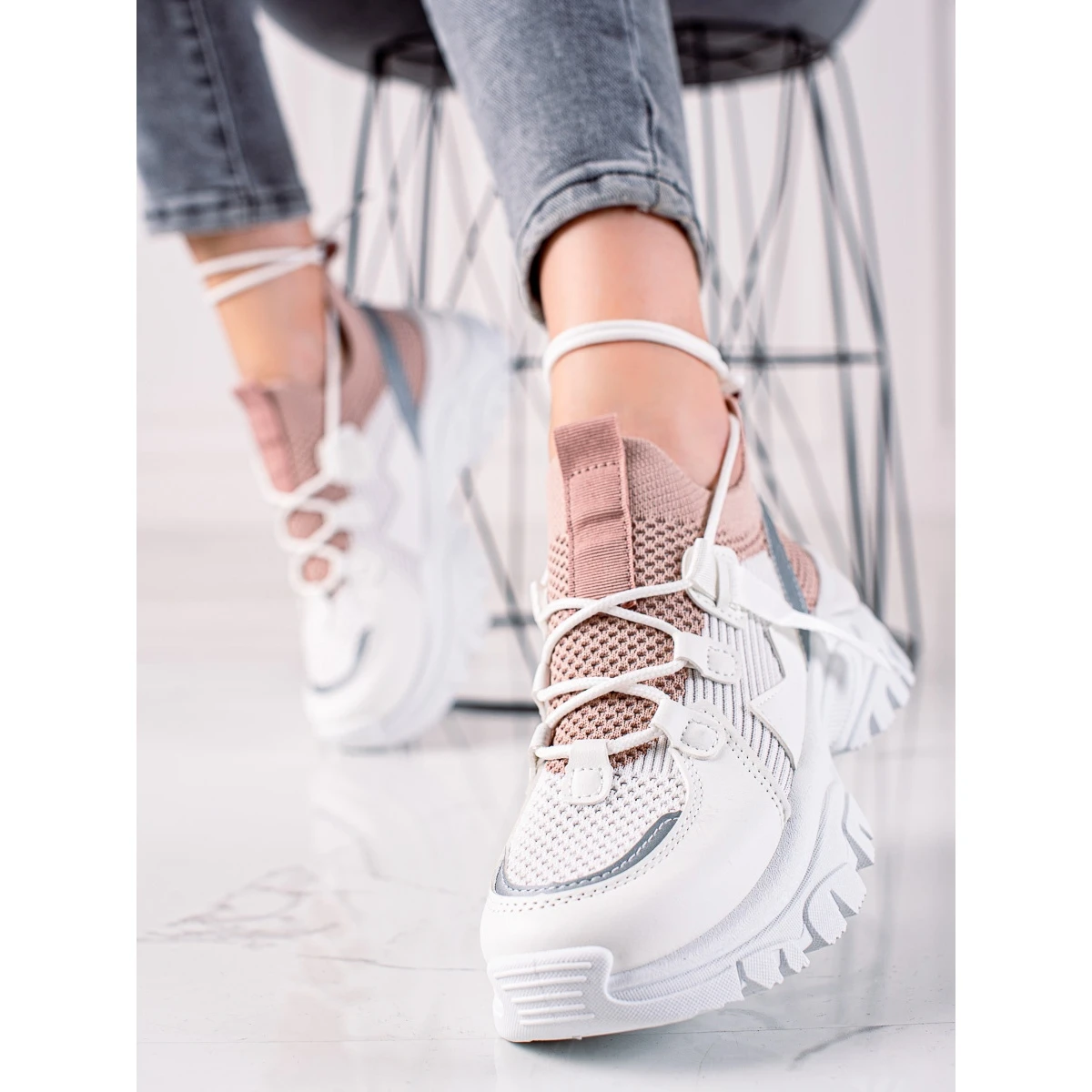 TRENDI Baskets à Lacets Confortables Blanche Rose – Image 2