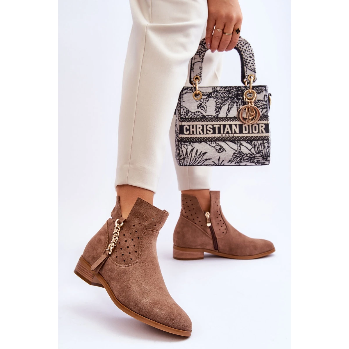 Vinceza Bottes Zippées En Daim Pour Femmes Beige Belliano – Image 3