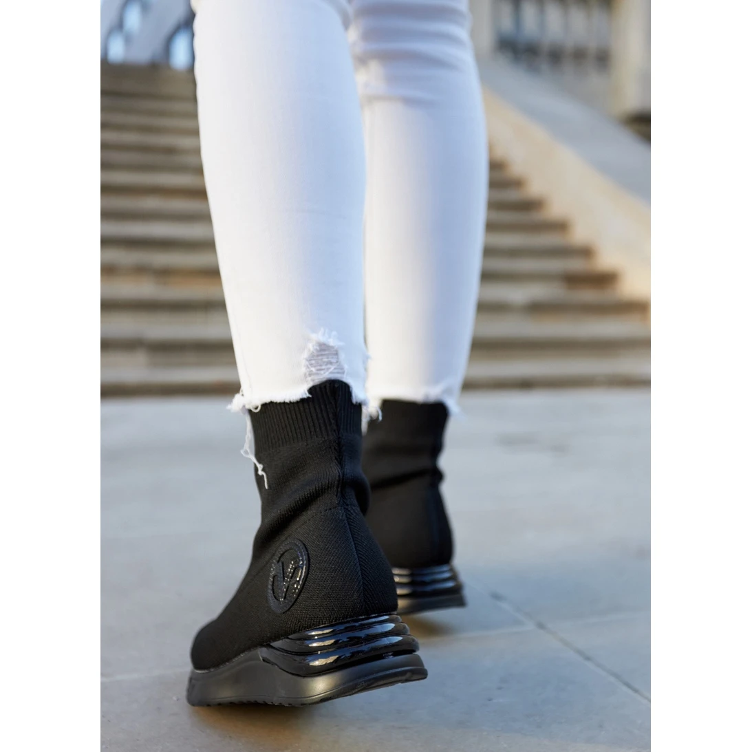 Vinceza Chaussettes De Sport Noires Pour Femmes Runaway Le Noir – Image 3