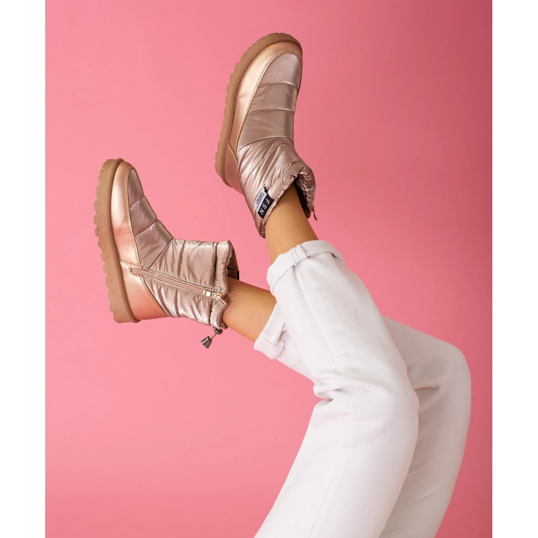 W. Potocki Bottes De Neige Potocki Pour Femmes à Tige Basse, Dorées D'or – Image 3